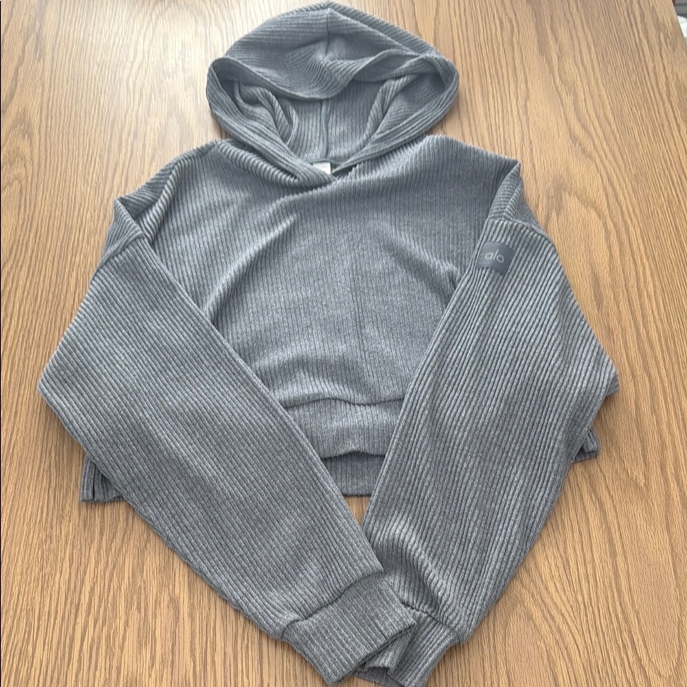 ALO muse hoodie. Heather grey color. Size M.  Exc cond!matching pants listed sep